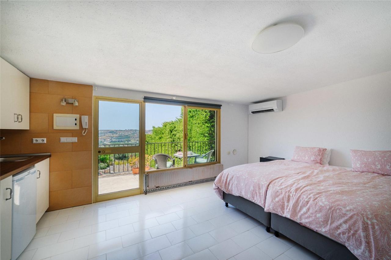 Santa Fe de los Boliches Villa Mimosa Sleeps 8 With Heated Pool מראה חיצוני תמונה